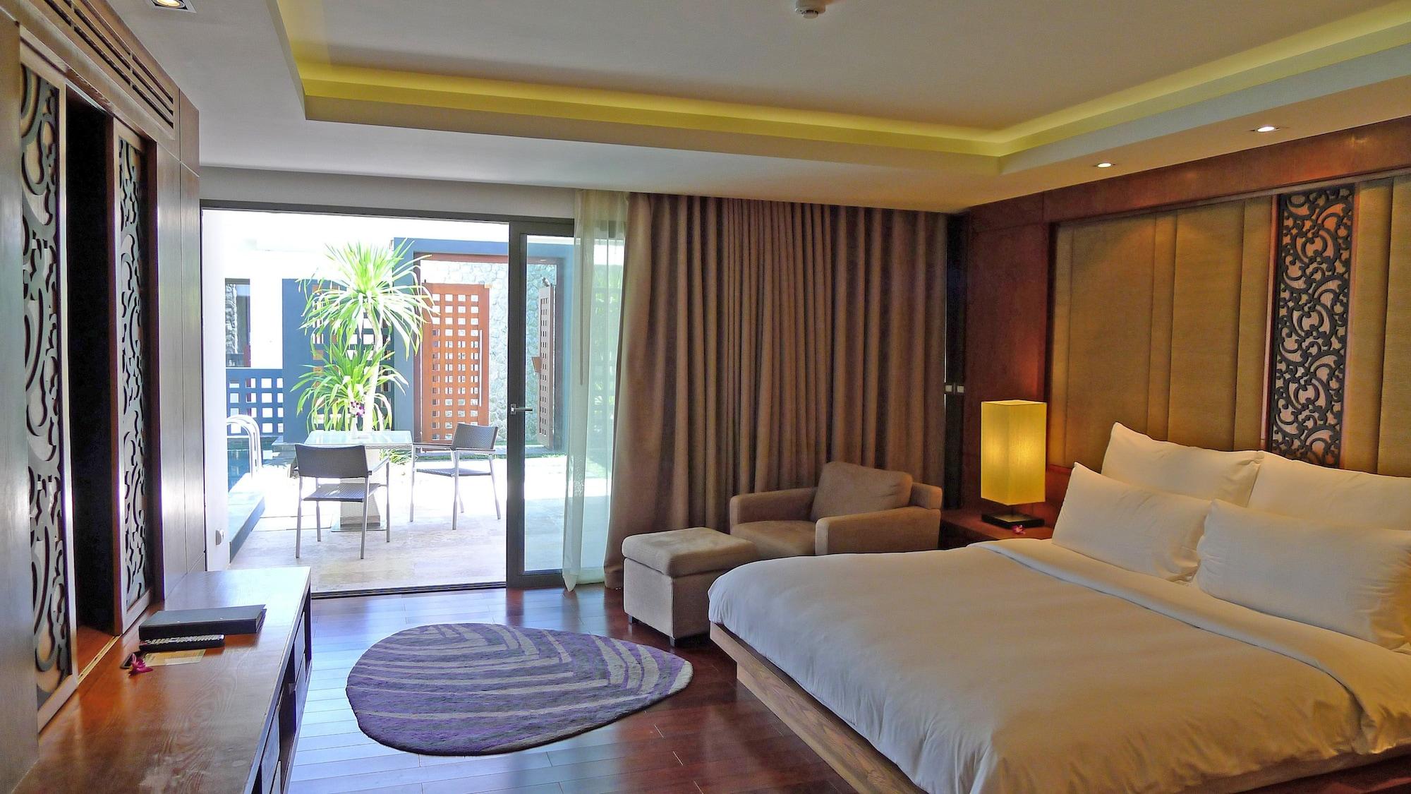 The Nchantra Pool Suite Phuket Koh Sirey Exterior photo