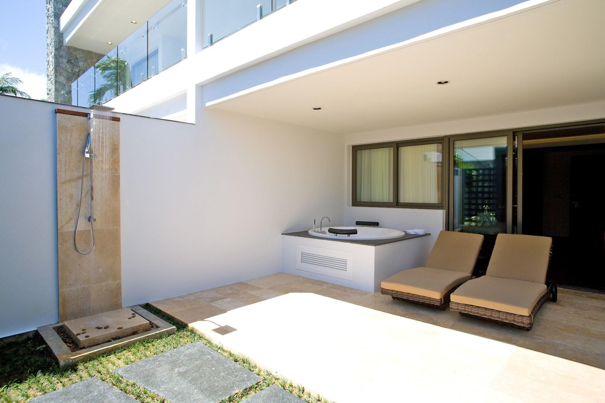The Nchantra Pool Suite Phuket Koh Sirey Exterior photo