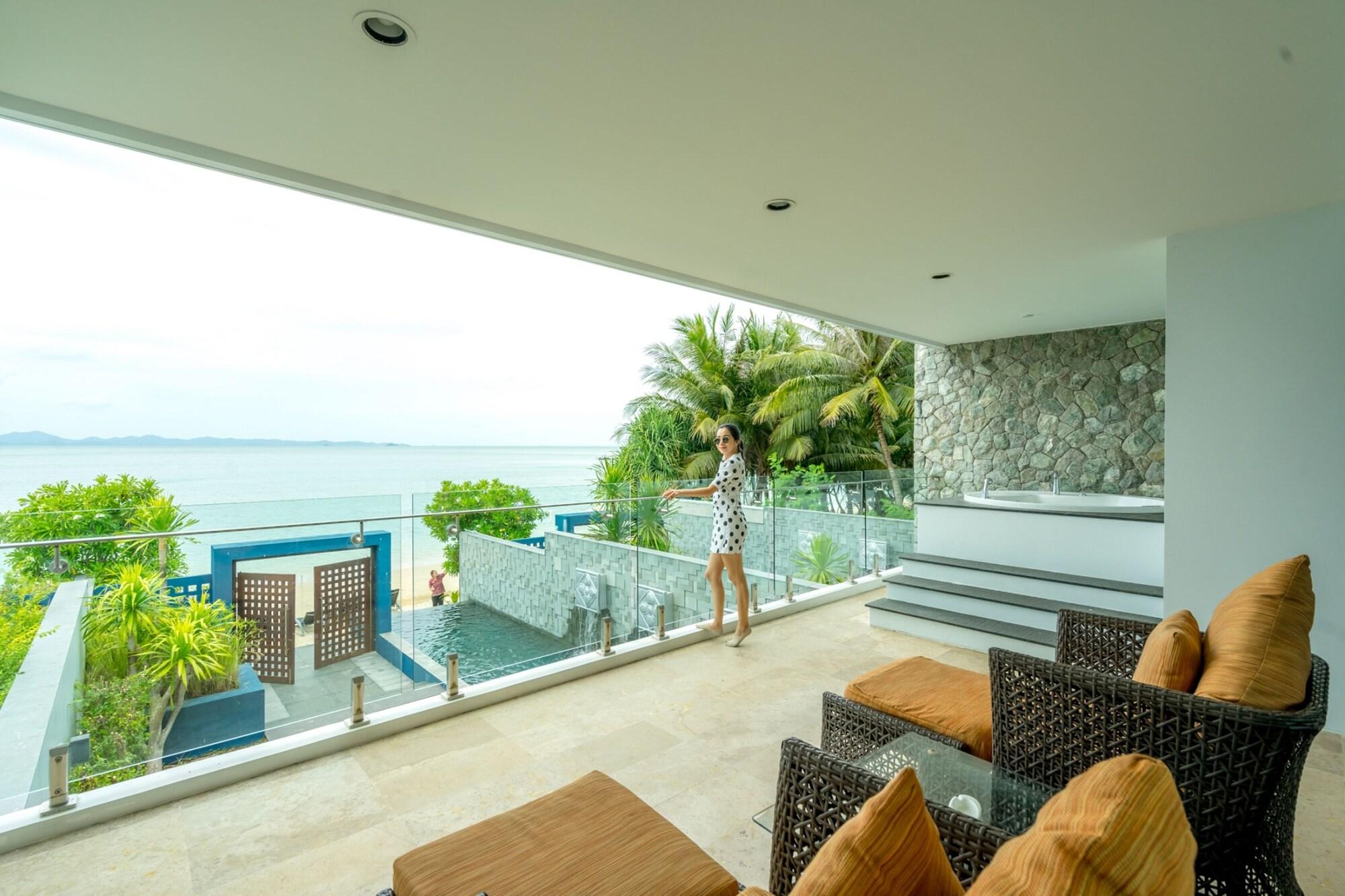 The Nchantra Pool Suite Phuket Koh Sirey Exterior photo