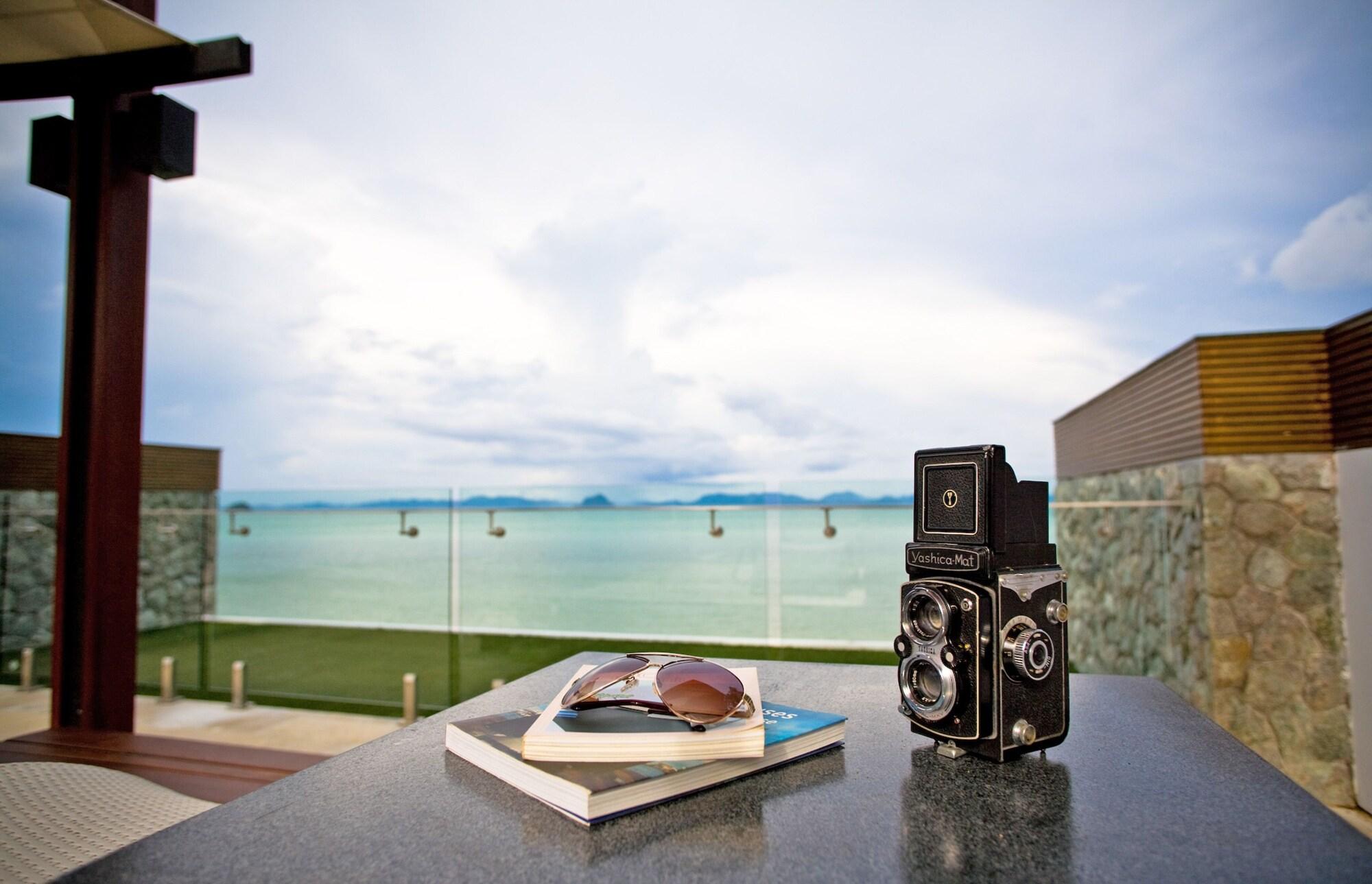 The Nchantra Pool Suite Phuket Koh Sirey Exterior photo