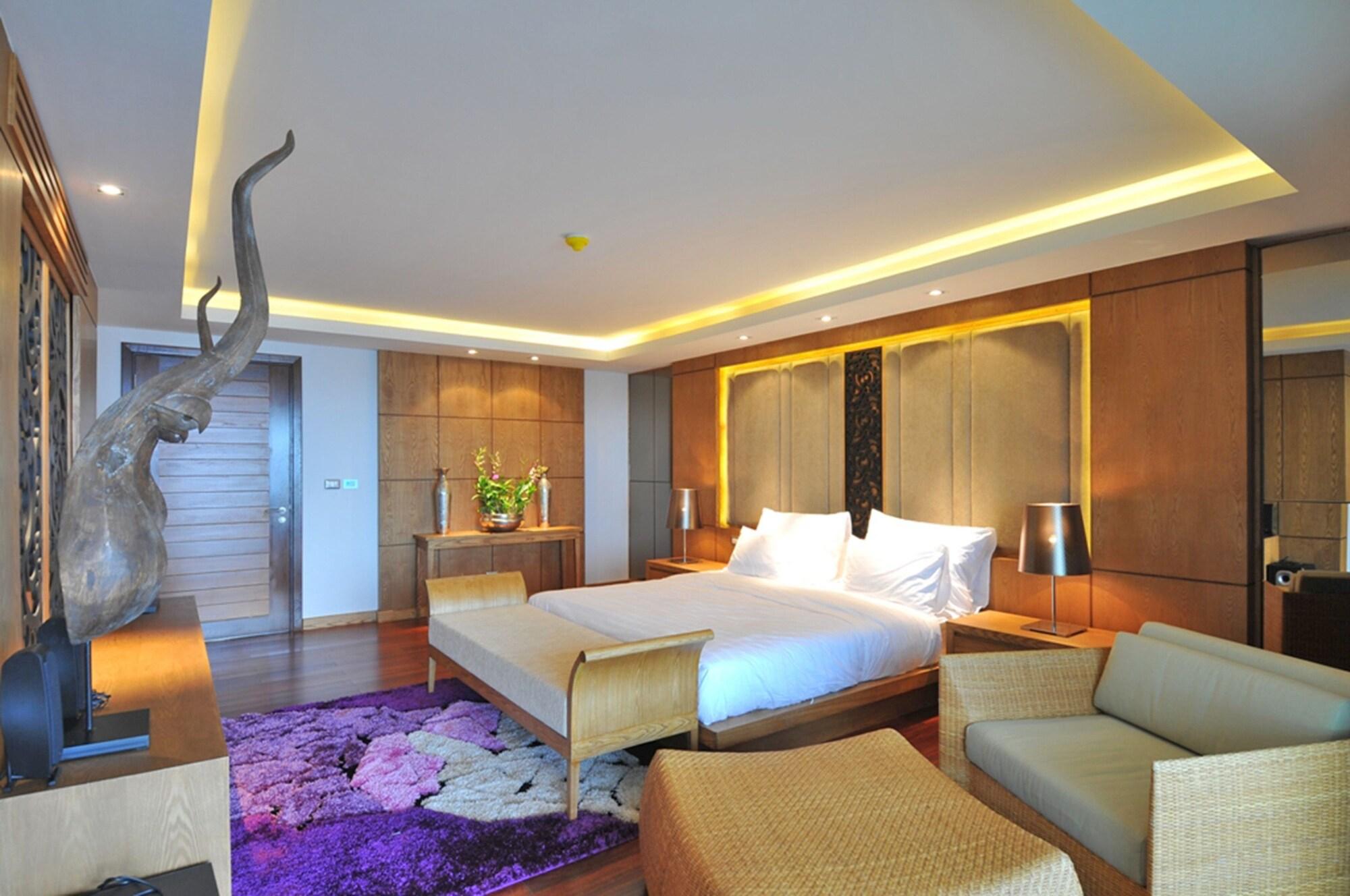 The Nchantra Pool Suite Phuket Koh Sirey Exterior photo